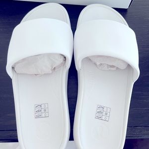 Lululemon Restfeel Womens Slides